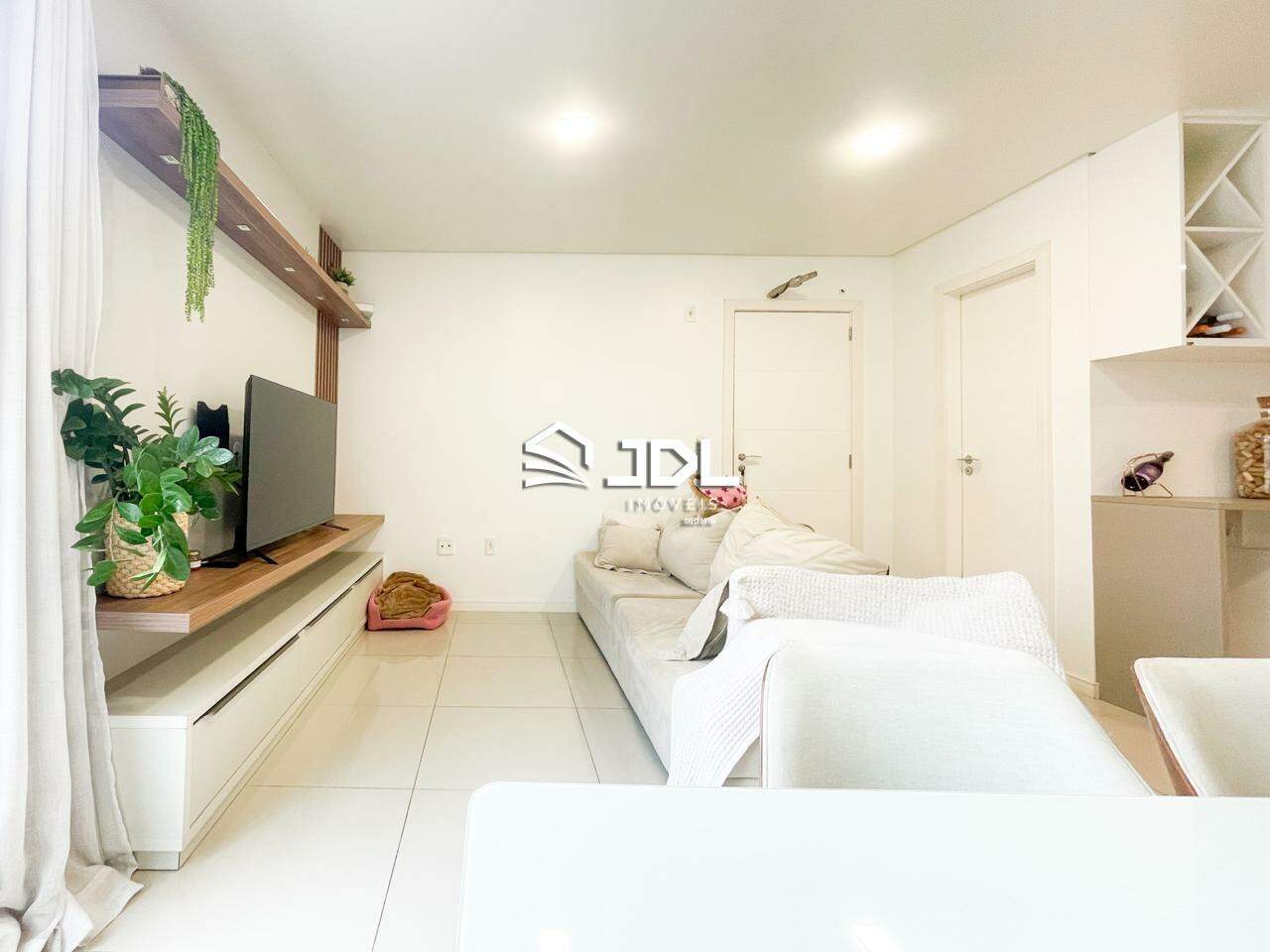 Apartamento à venda no bairro Velha: 