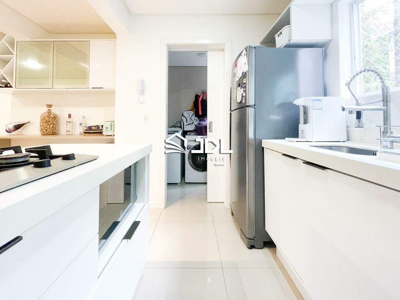 Apartamento à venda no bairro Velha: 
