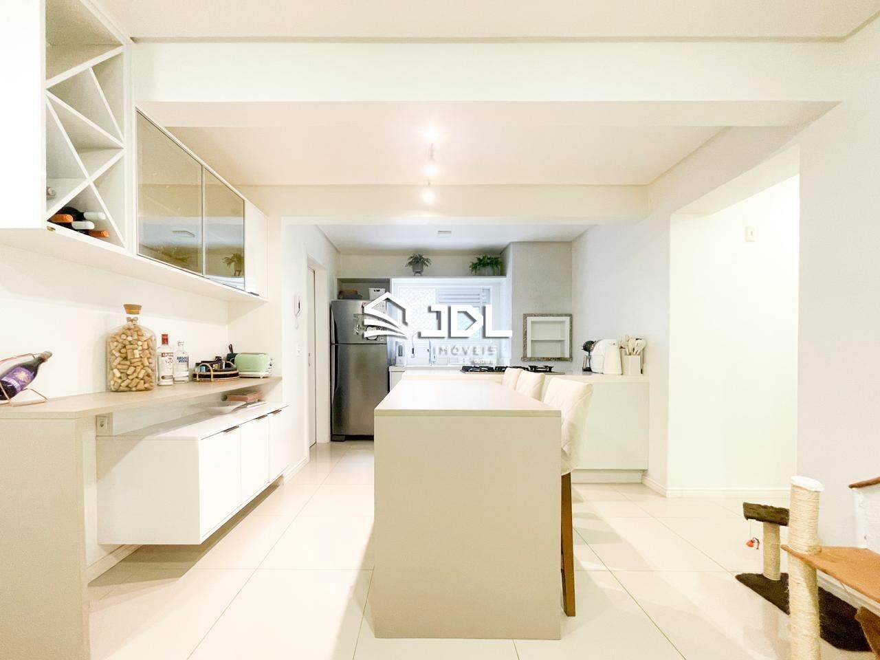 Apartamento à venda no bairro Velha: 