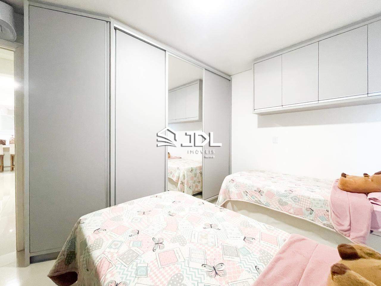 Apartamento à venda no bairro Velha: 