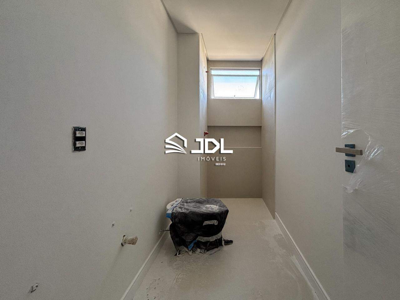 Apartamento à venda no bairro Vila Nova: 