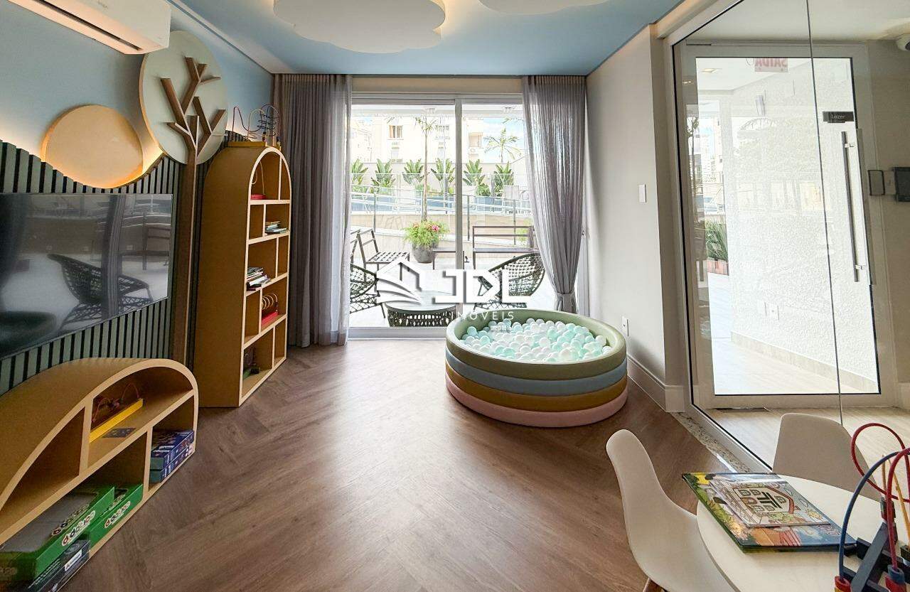 Apartamento à venda no bairro Vila Nova: 