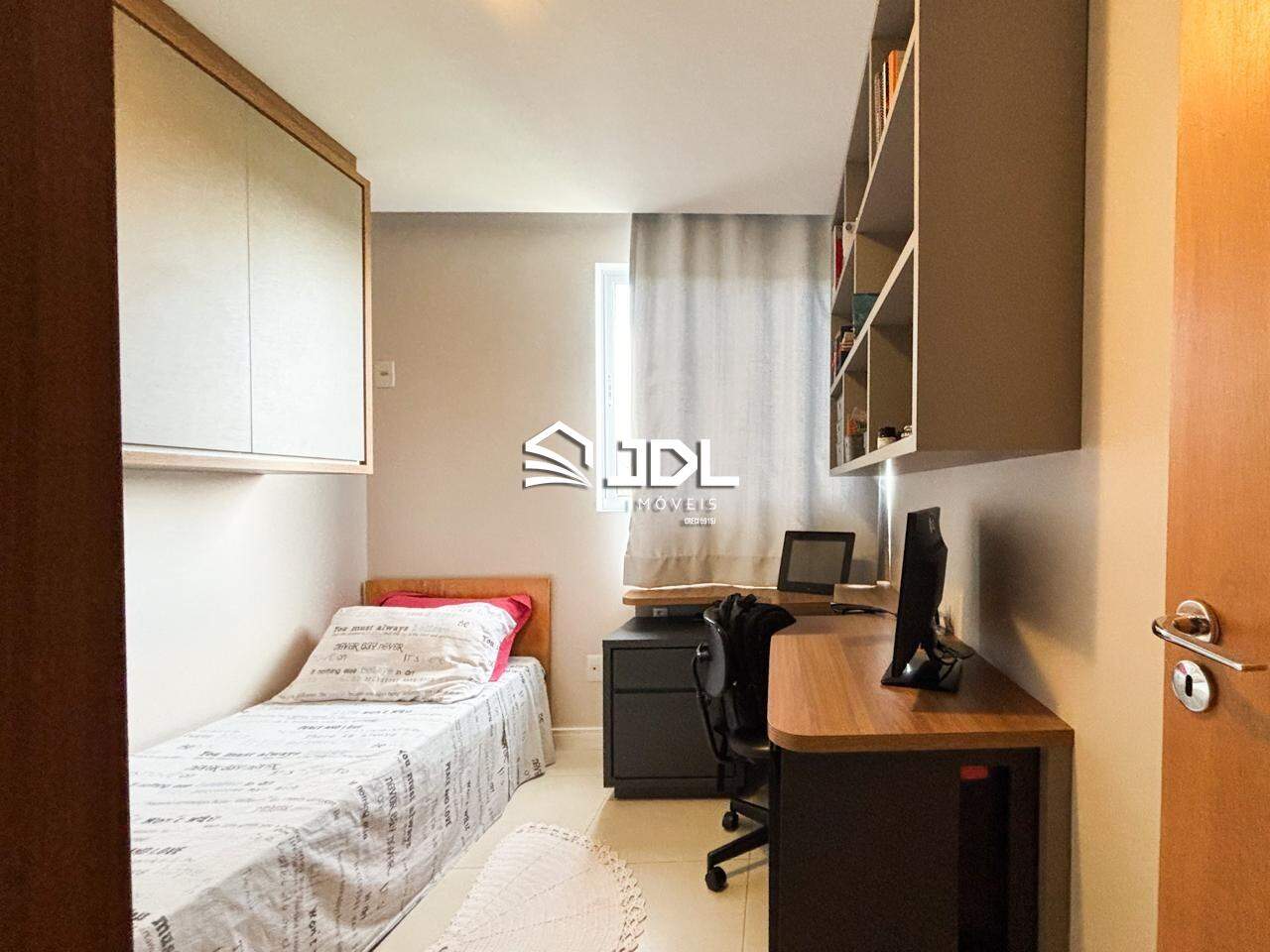 Apartamento à venda no bairro Velha: 