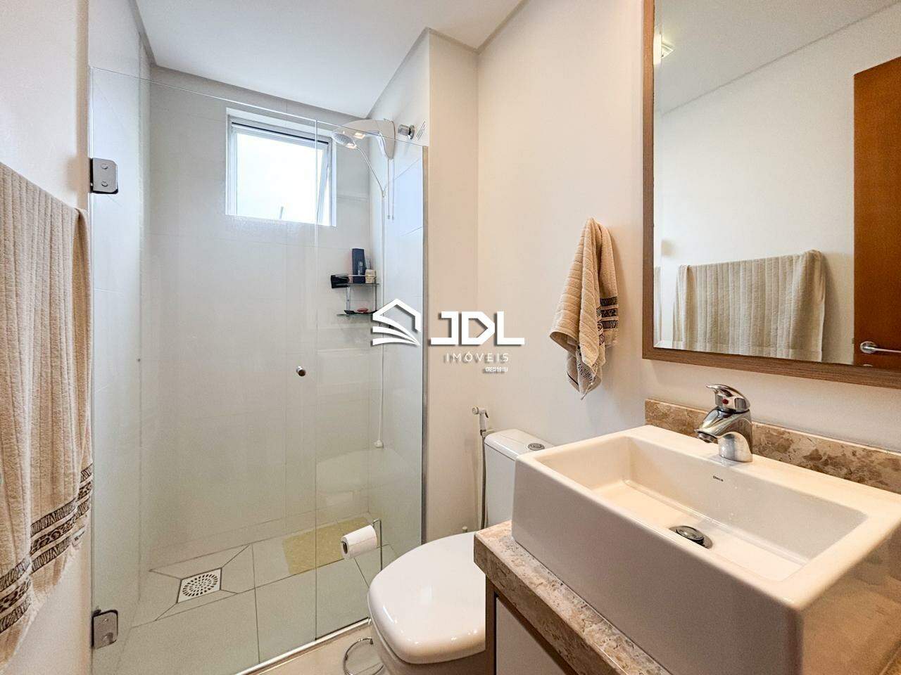 Apartamento à venda no bairro Velha: 