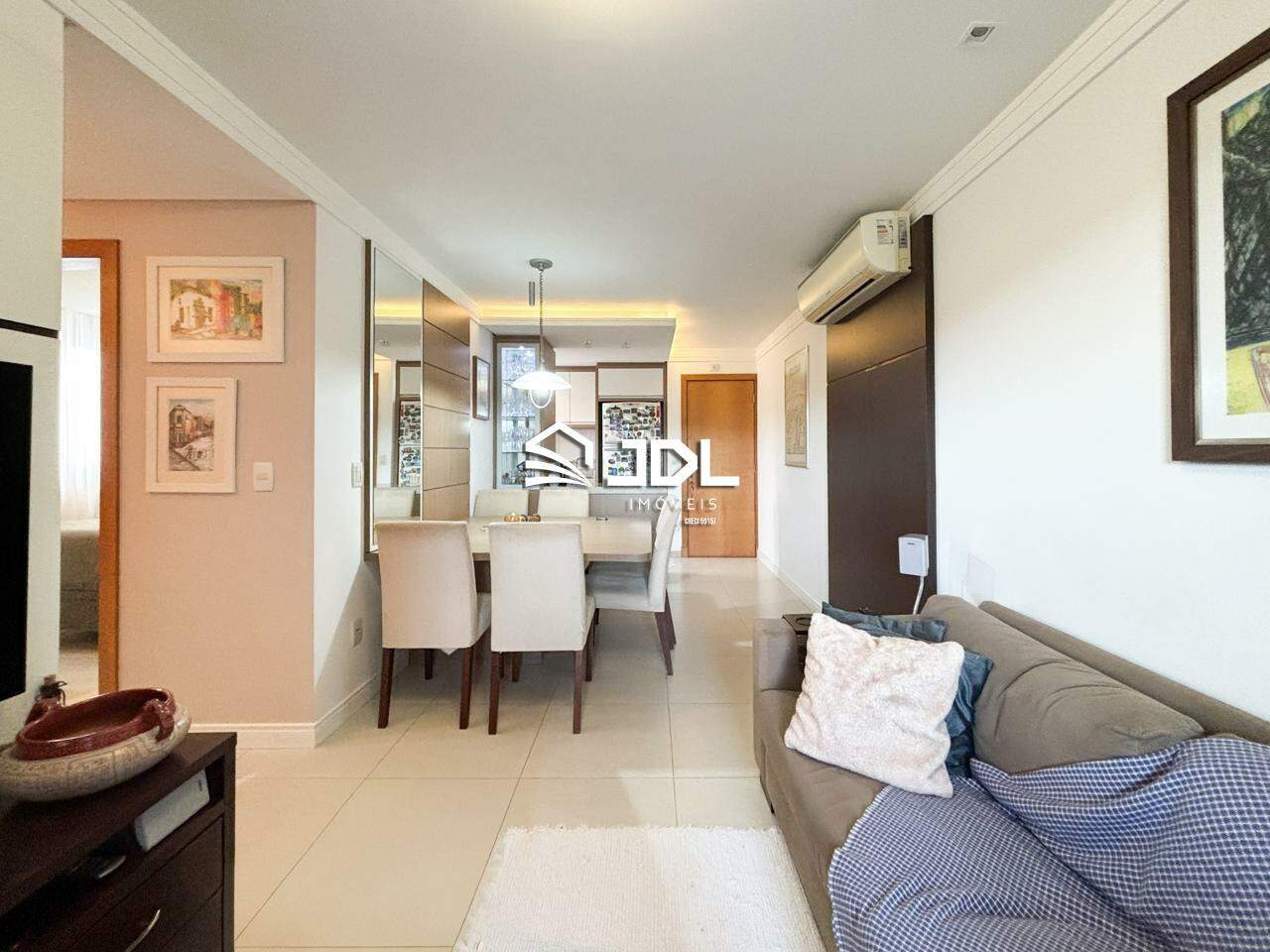 Apartamento à venda no bairro Velha: 