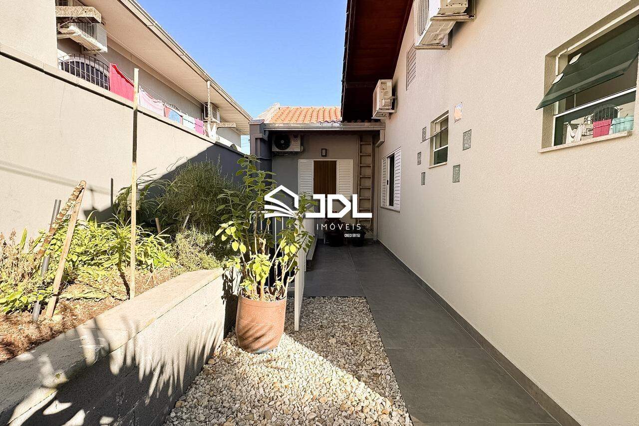 Casa à venda no bairro Itoupava Central: