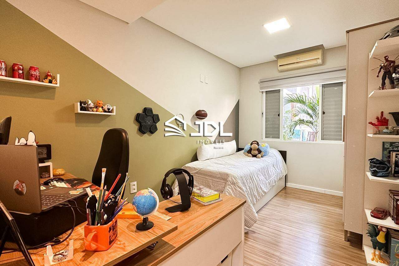 Casa à venda no bairro Itoupava Central: