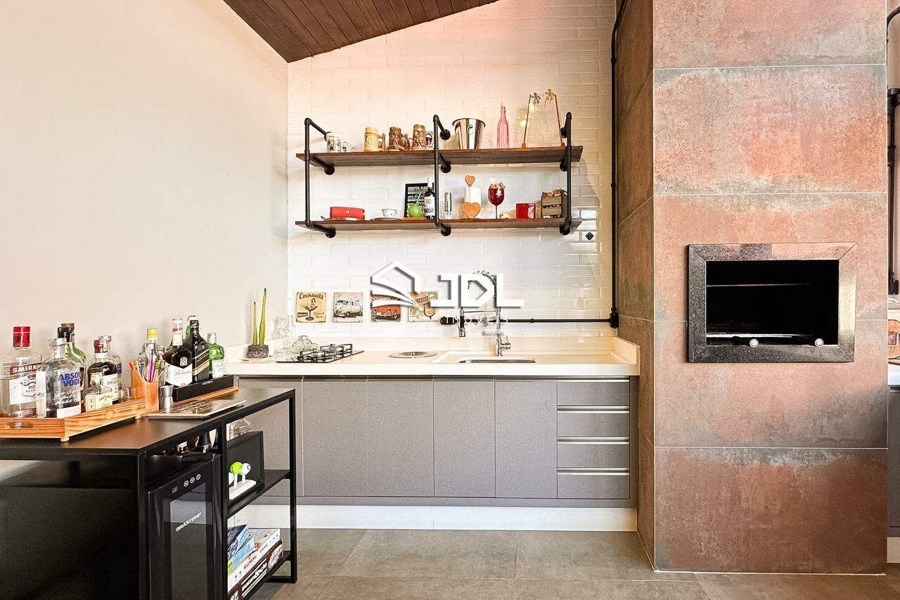 Casa à venda no bairro Itoupava Central: