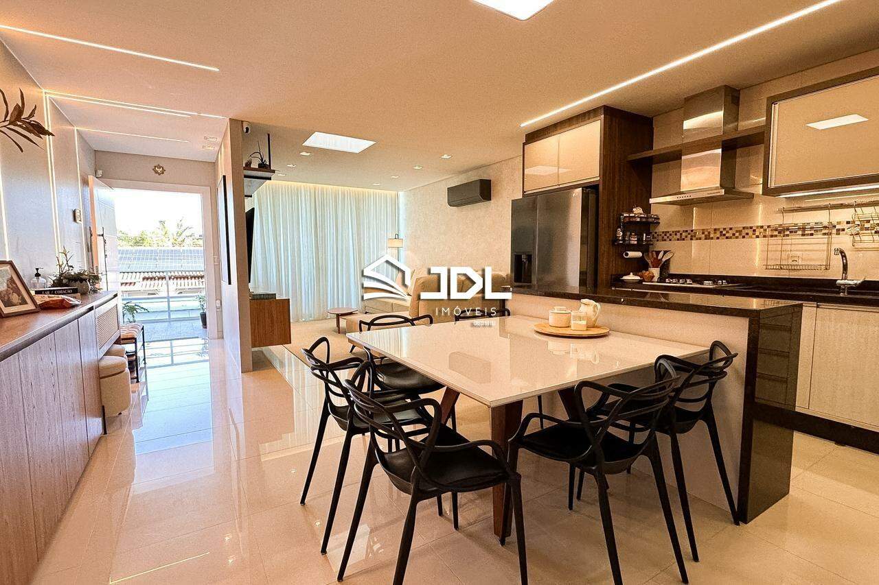 Casa à venda no bairro Itoupava Central: