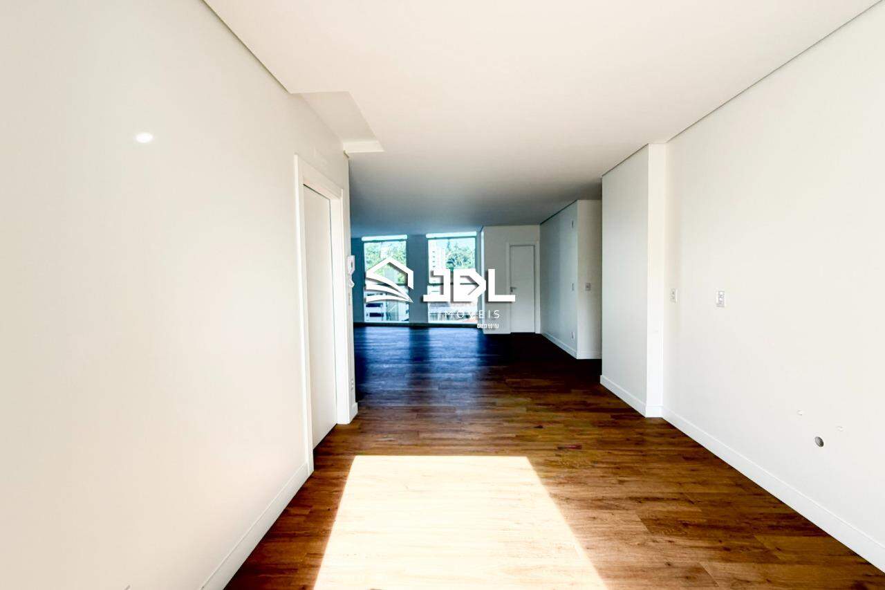 Apartamento à venda no bairro Vila Nova: 