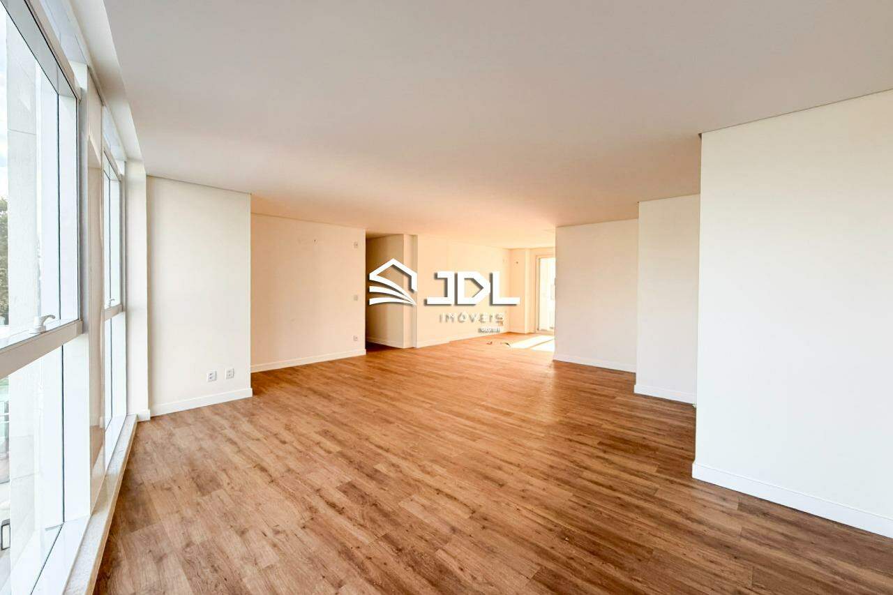 Apartamento à venda no bairro Vila Nova: 