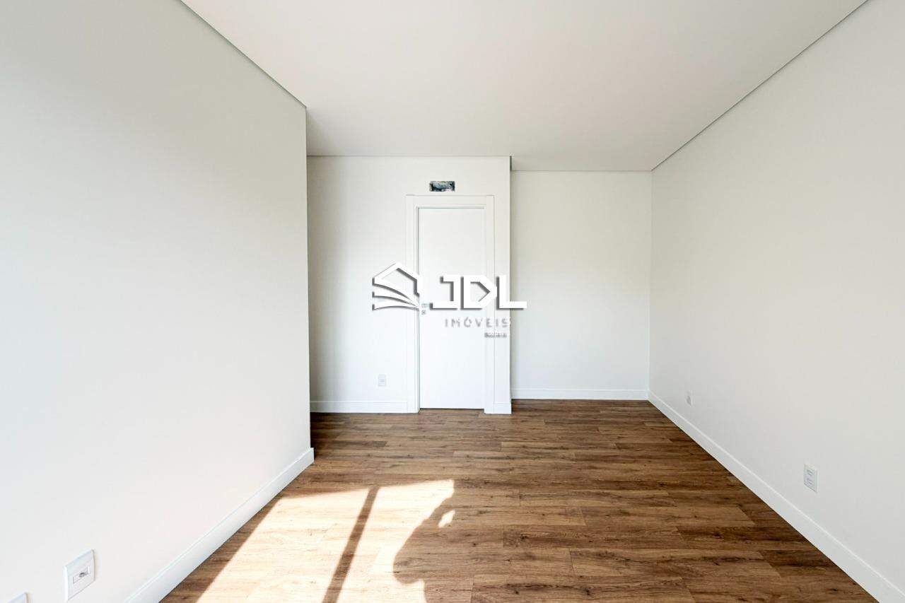 Apartamento à venda no bairro Vila Nova: 