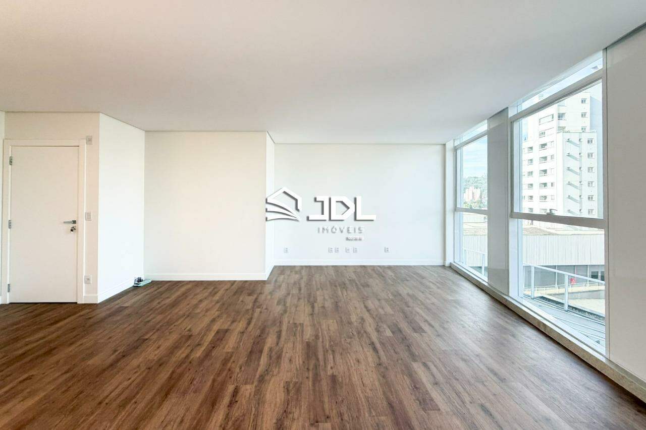 Apartamento à venda no bairro Vila Nova: 