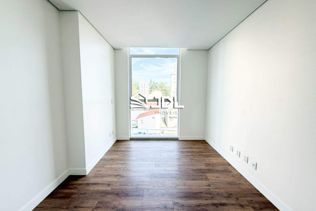 Apartamento à venda no bairro Vila Nova: 