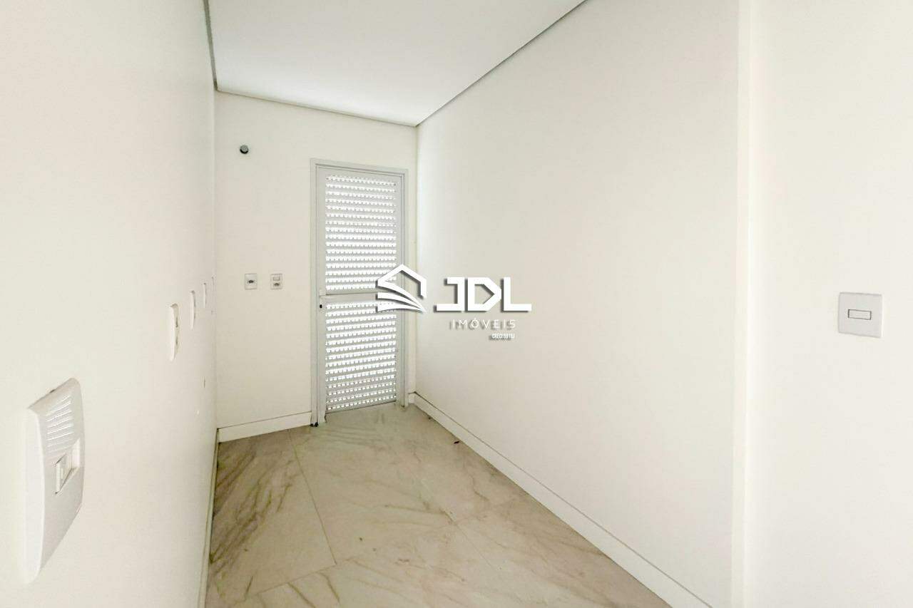 Apartamento à venda no bairro Vila Nova: 