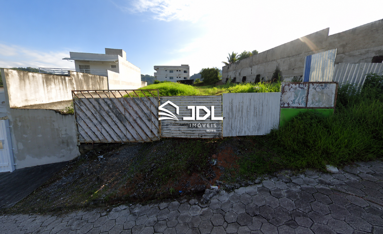 Terreno à venda no bairro Itoupavazinha: 