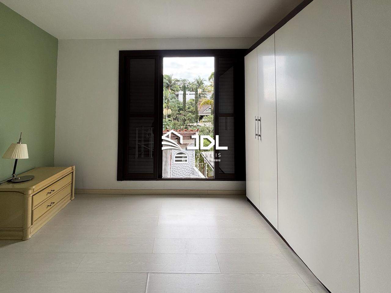Casa à venda no bairro Centro: 