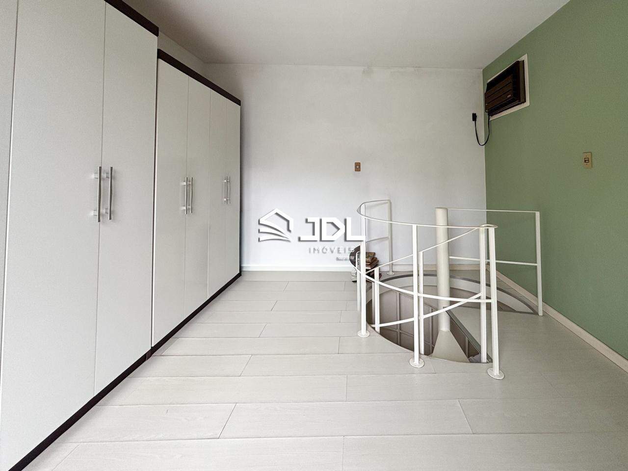 Casa à venda no bairro Centro: 