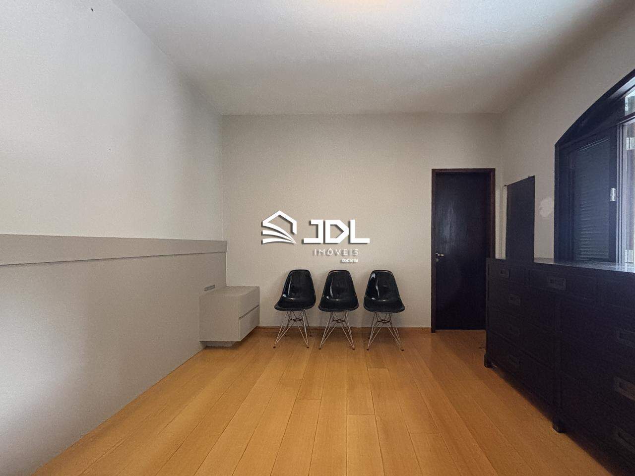 Casa à venda no bairro Centro: 