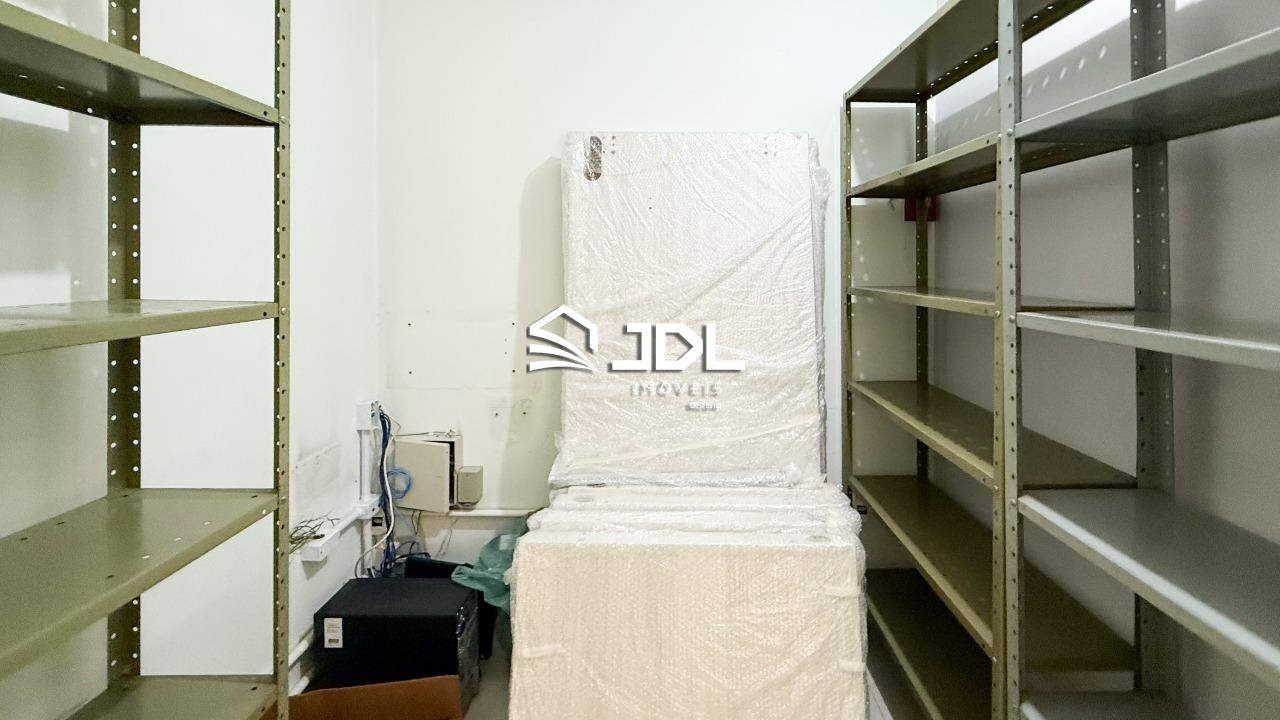 Sala à venda no bairro Victor Konder: 