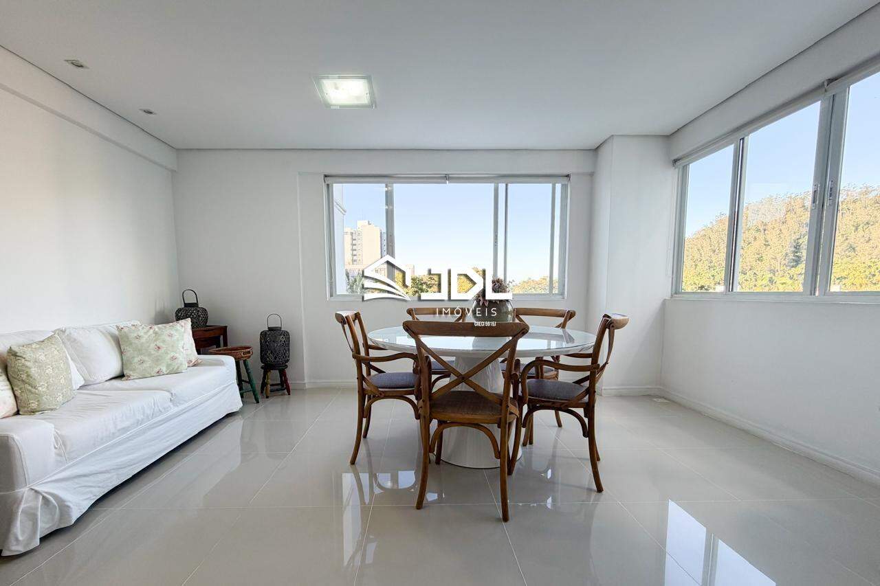 Apartamento à venda no bairro Ponta Aguda: 