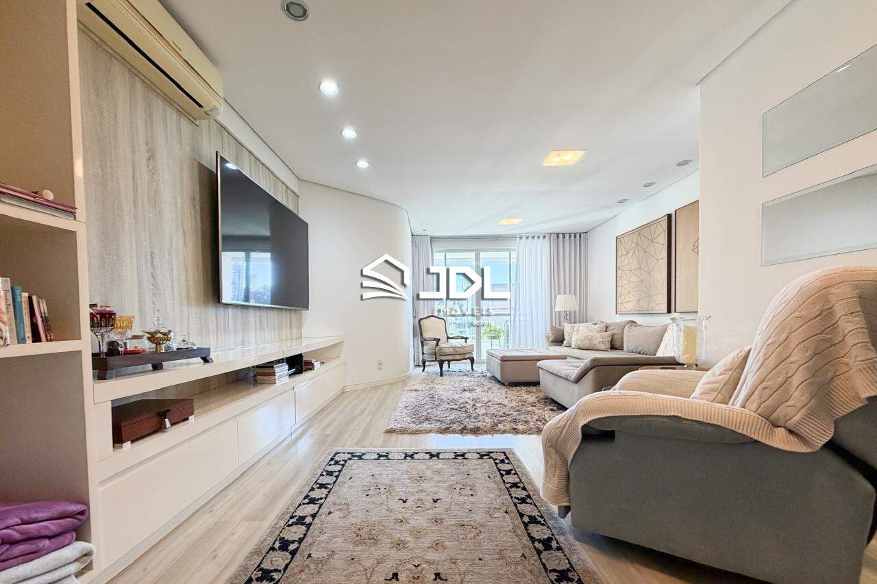 Apartamento à venda no bairro Ponta Aguda: 