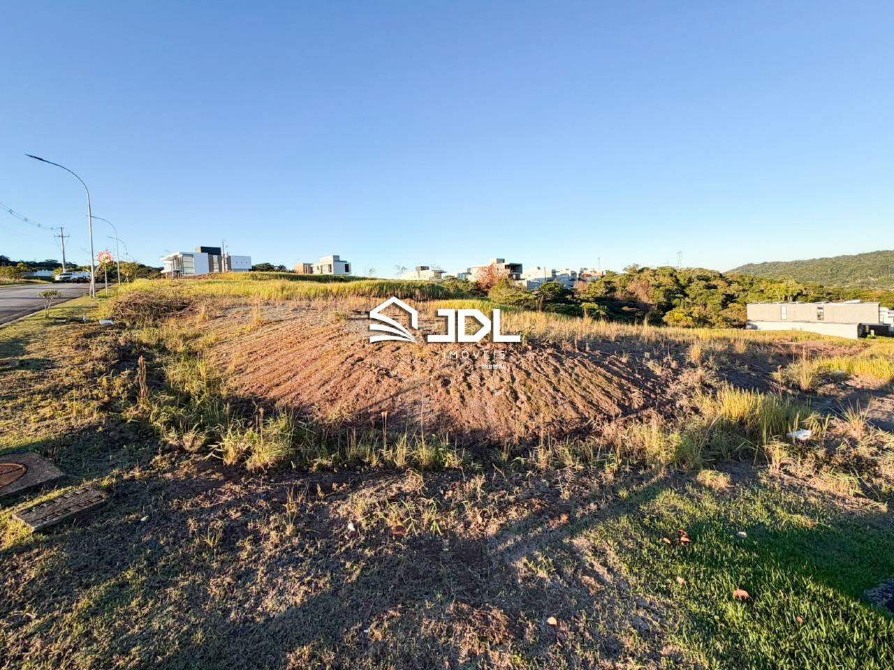 Terreno à venda no bairro Ponta Aguda: 