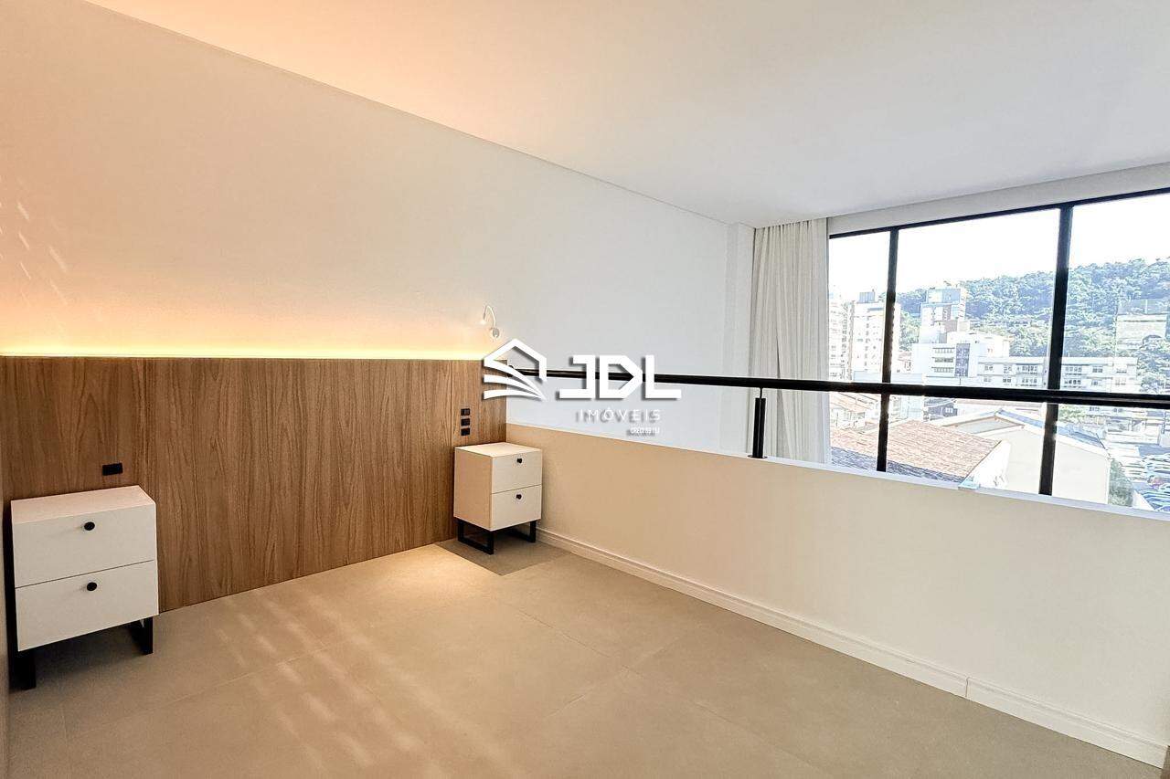 Apartamento à venda no bairro Vila Nova: 