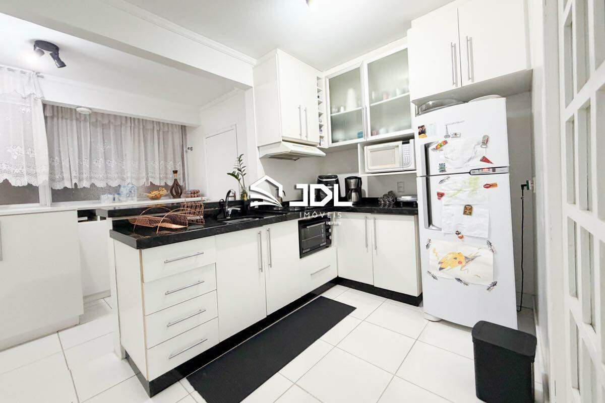 Apartamento à venda no bairro Ponta Aguda: 