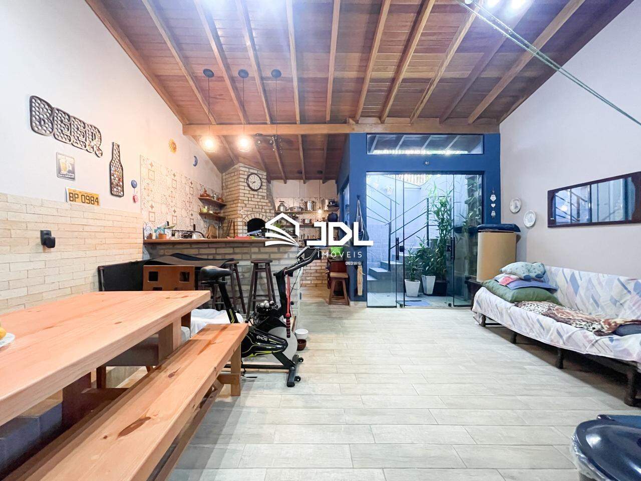 Casa à venda no bairro Vila Nova: 