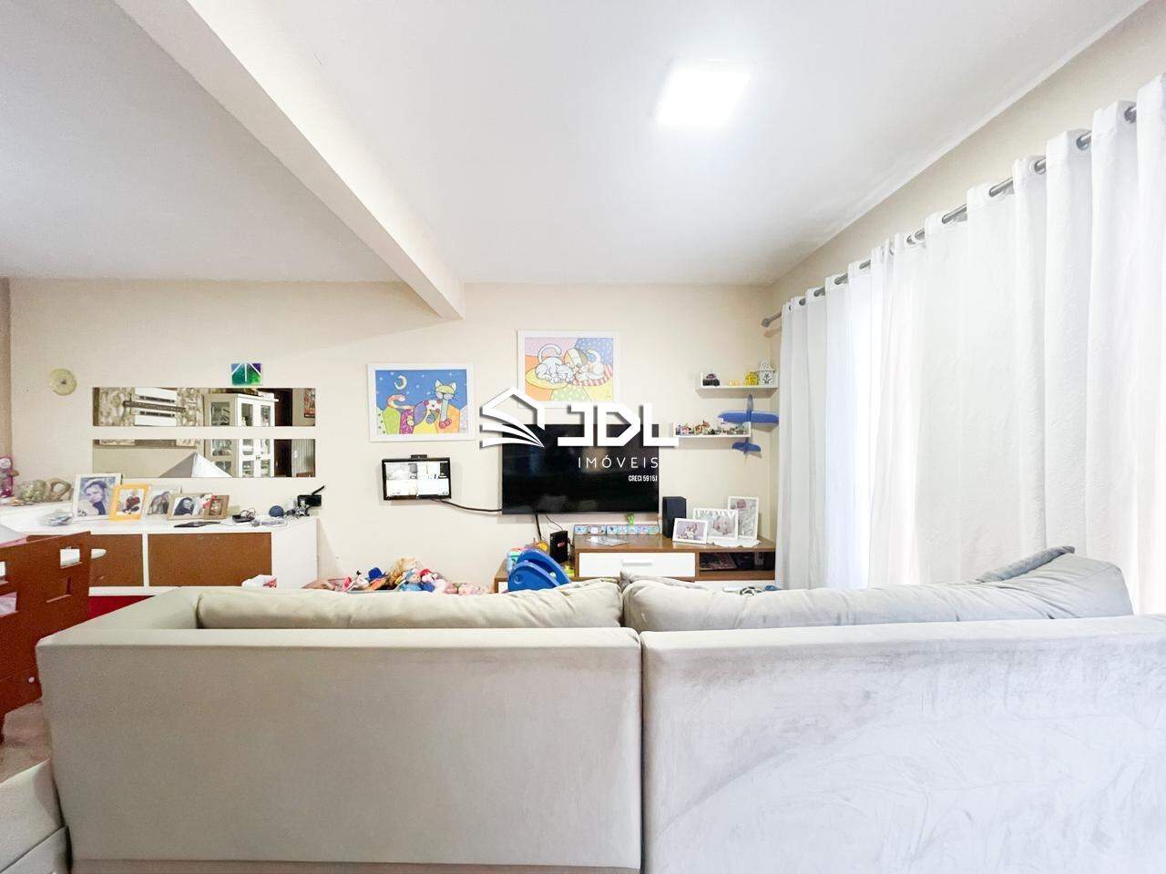 Casa à venda no bairro Vila Nova: 