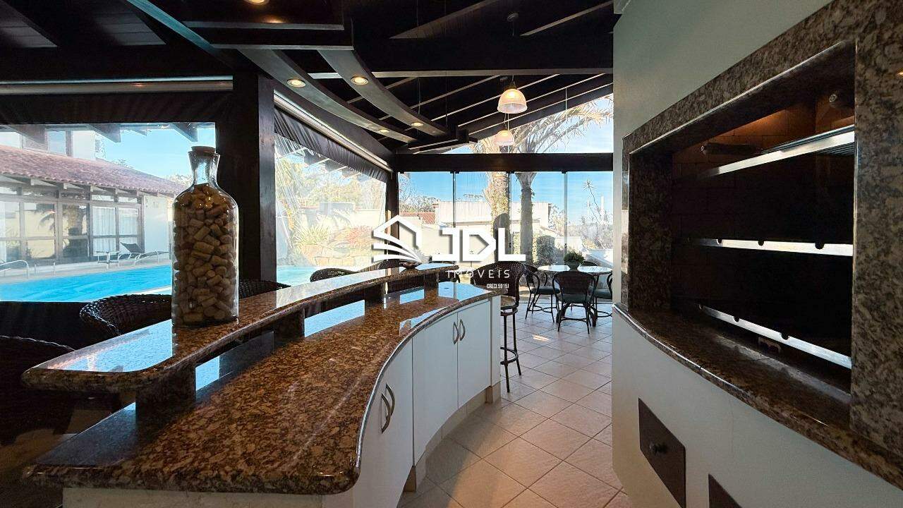 Casa à venda no bairro Ponta Aguda: 