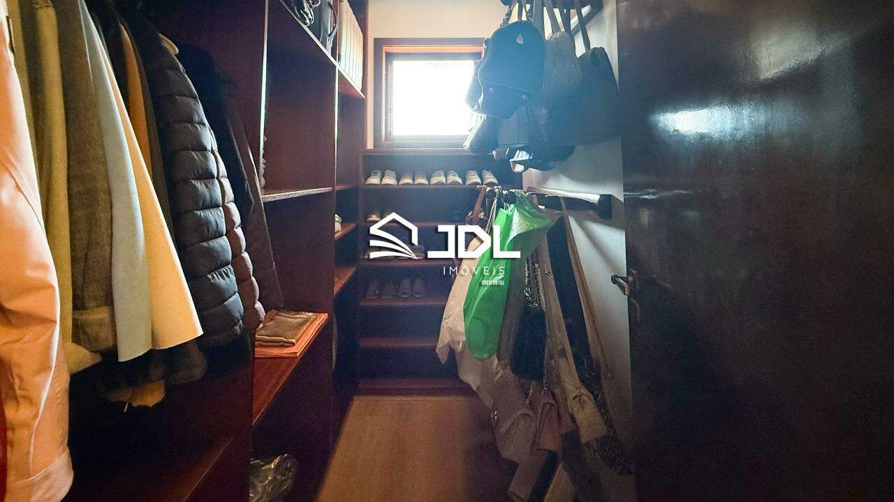 Casa à venda no bairro Ponta Aguda: 