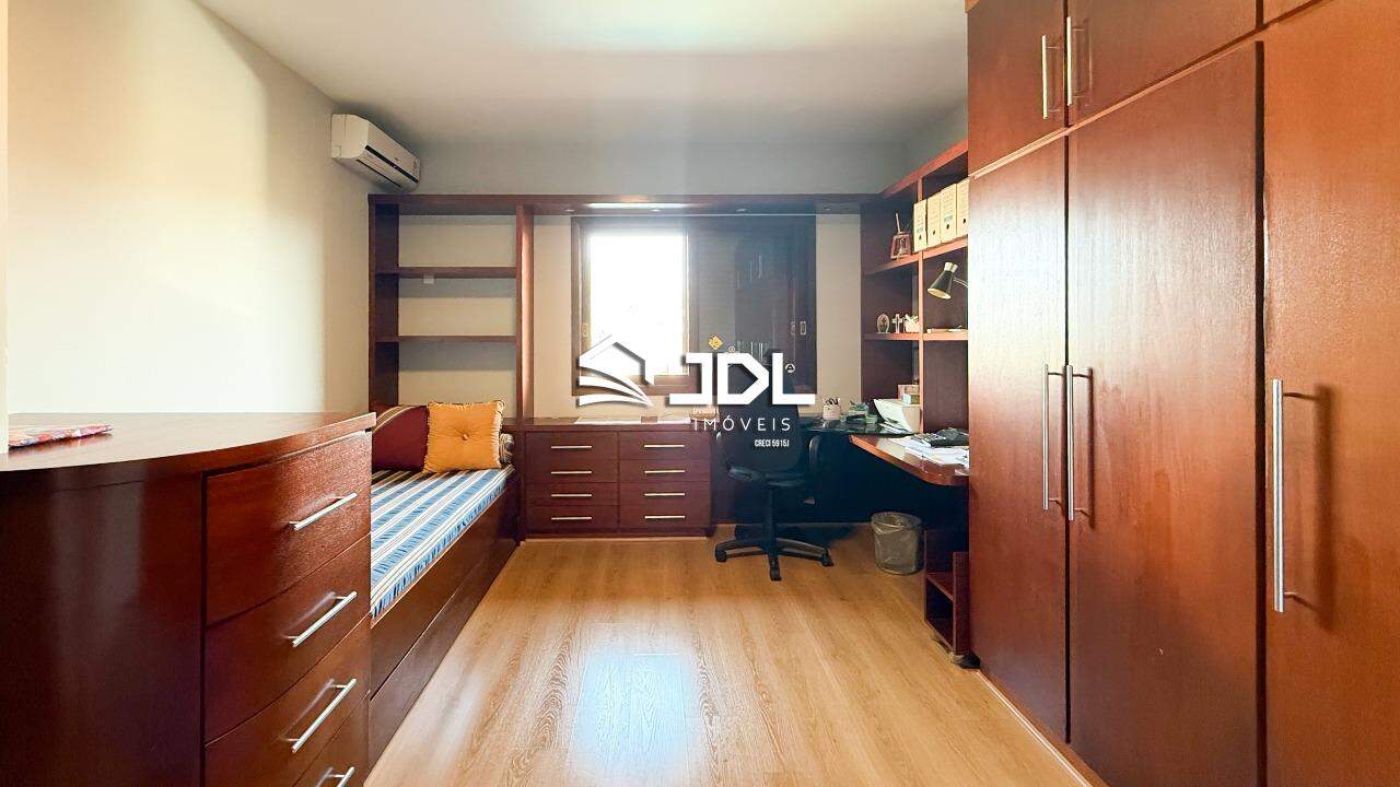 Casa à venda no bairro Ponta Aguda: 