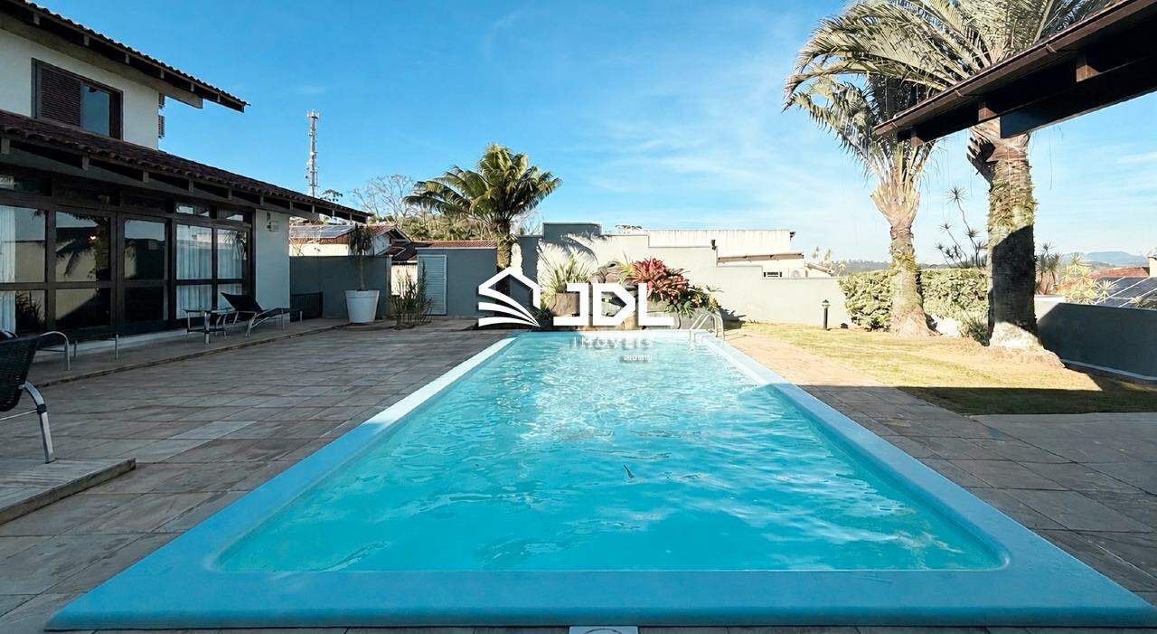 Casa à venda no bairro Ponta Aguda: 