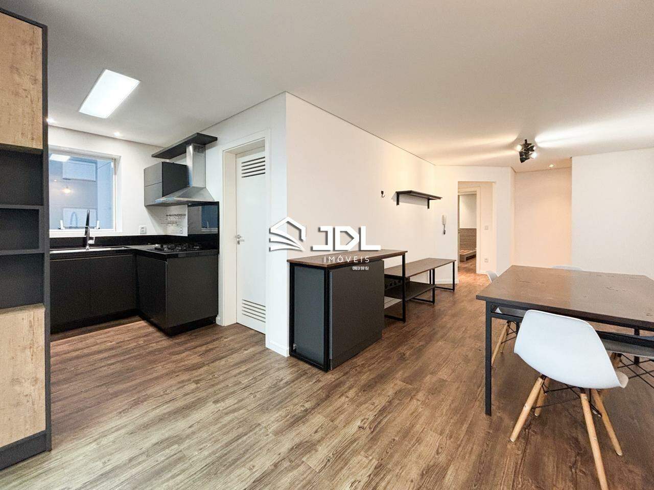 Apartamento à venda no bairro Velha: 