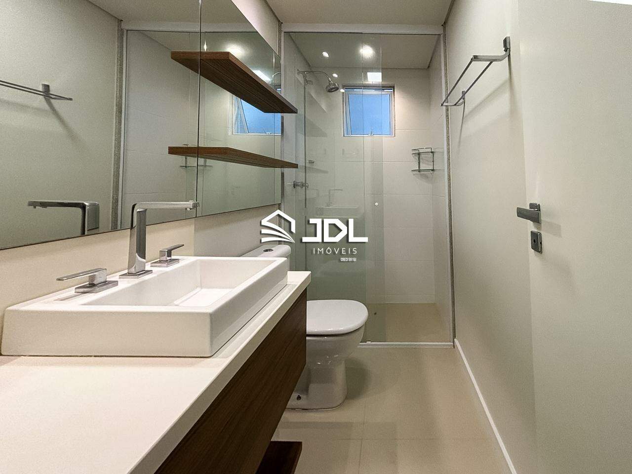 Apartamento à venda no bairro Velha: 