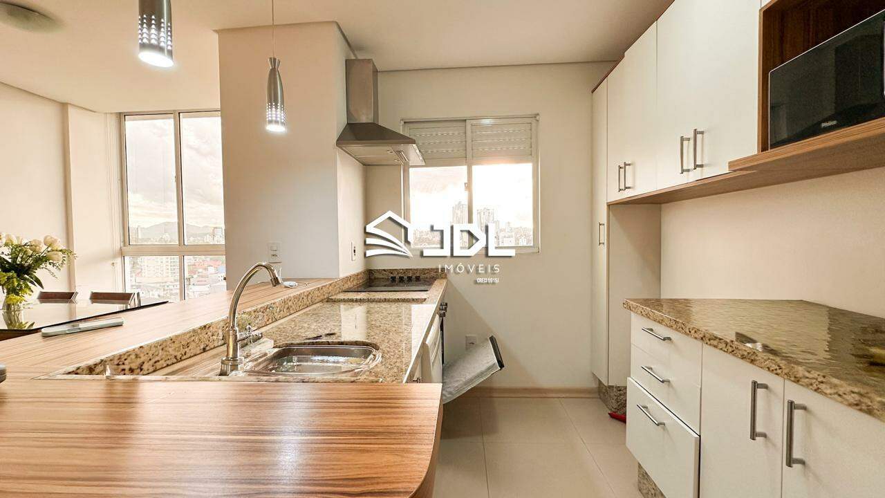 Apartamento à venda no bairro Centro: 