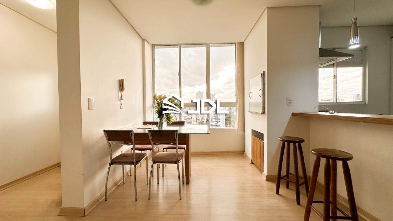 Apartamento à venda no bairro Centro: 