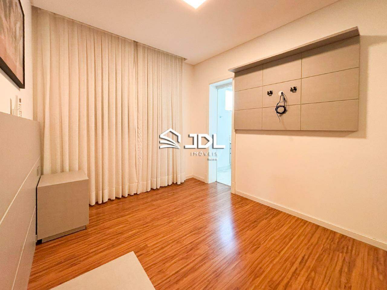 Apartamento à venda no bairro Victor Konder: