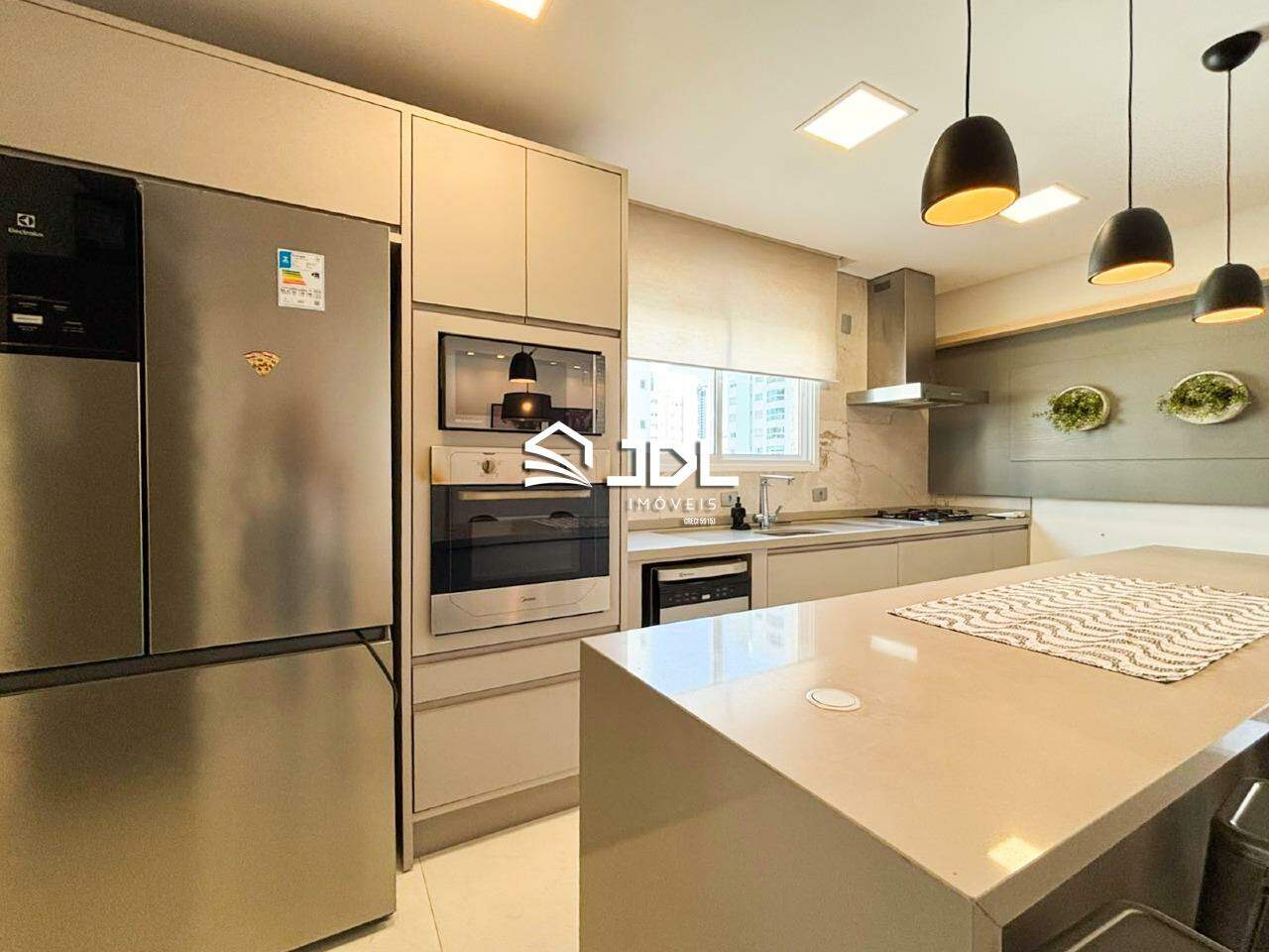 Apartamento à venda no bairro Victor Konder: 