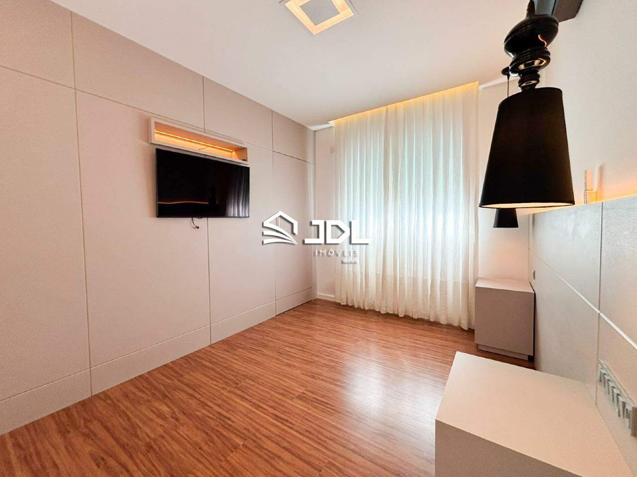 Apartamento à venda no bairro Victor Konder: