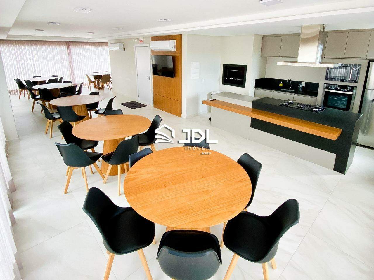 Apartamento à venda no bairro Escola Agrícola: 