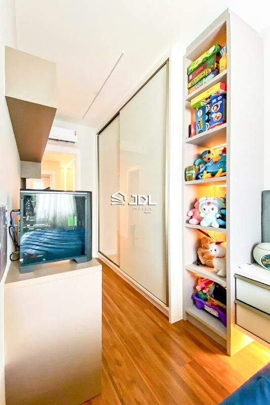 Casa à venda no bairro Vila Nova: 