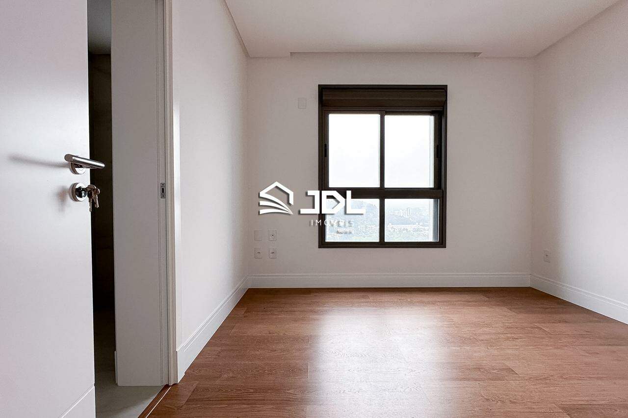Apartamento à venda no bairro Victor Konder: 