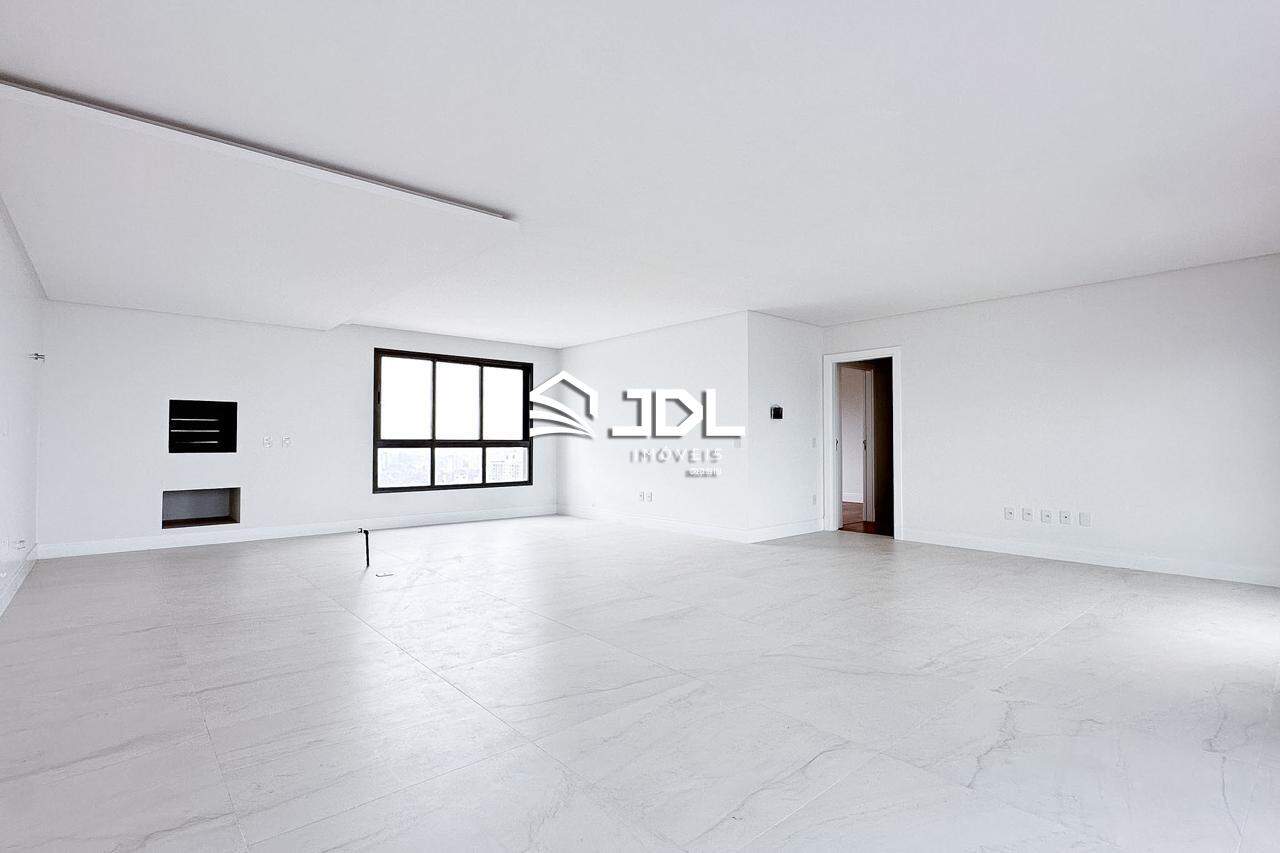 Apartamento à venda no bairro Victor Konder: 
