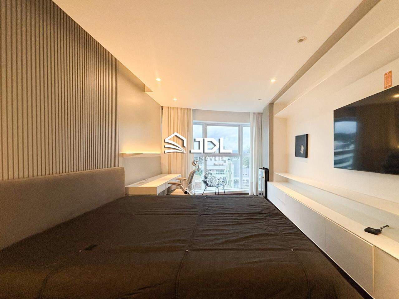 Apartamento à venda no bairro Ponta Aguda: 