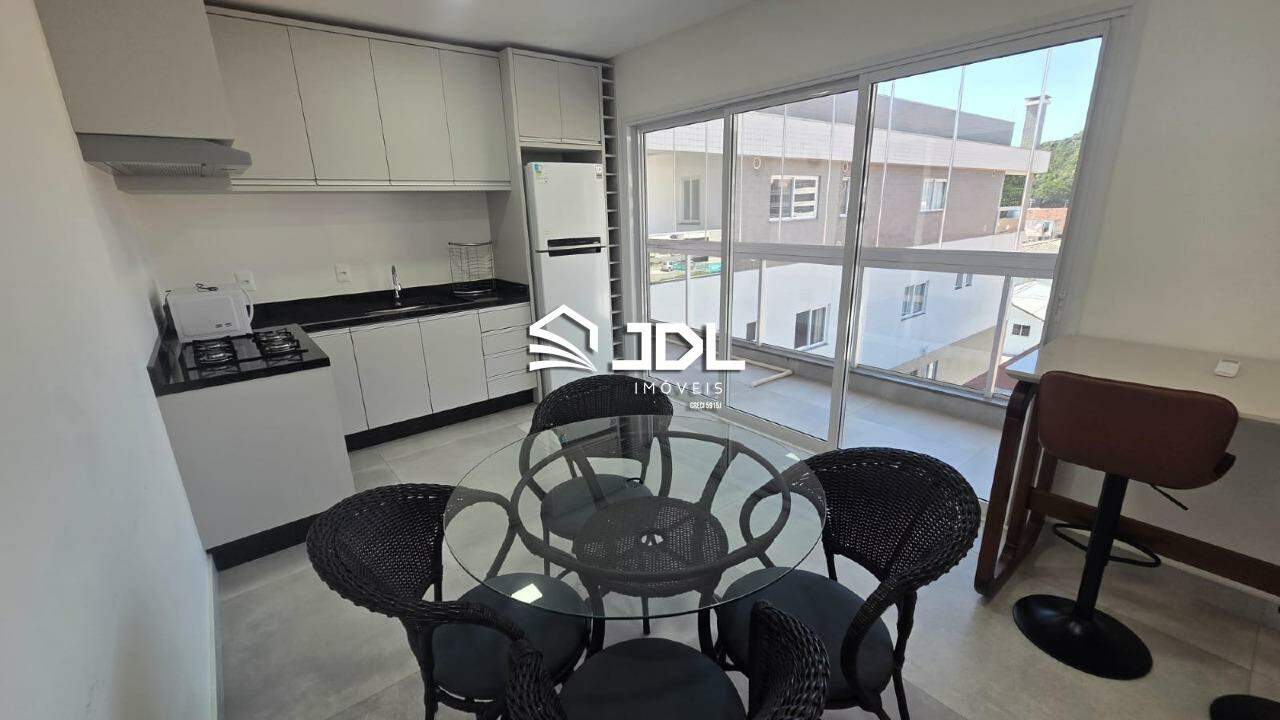 Apartamento à venda no bairro Bombas: 
