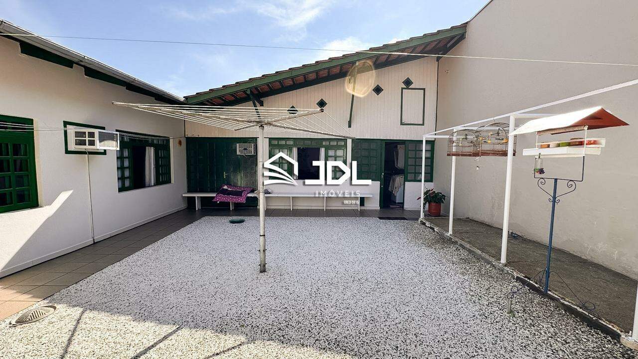 Casa à venda no bairro Itoupava Norte: