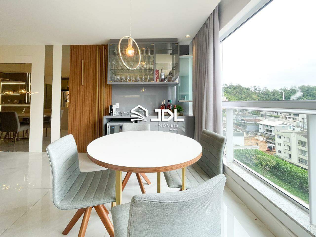 Apartamento à venda no bairro Itoupava Seca: 